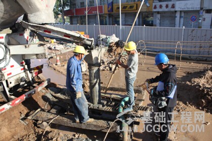 中国铁建大桥工程局集团六公司在石家庄和平路高架西延项目施工率先完成首根桩基浇筑